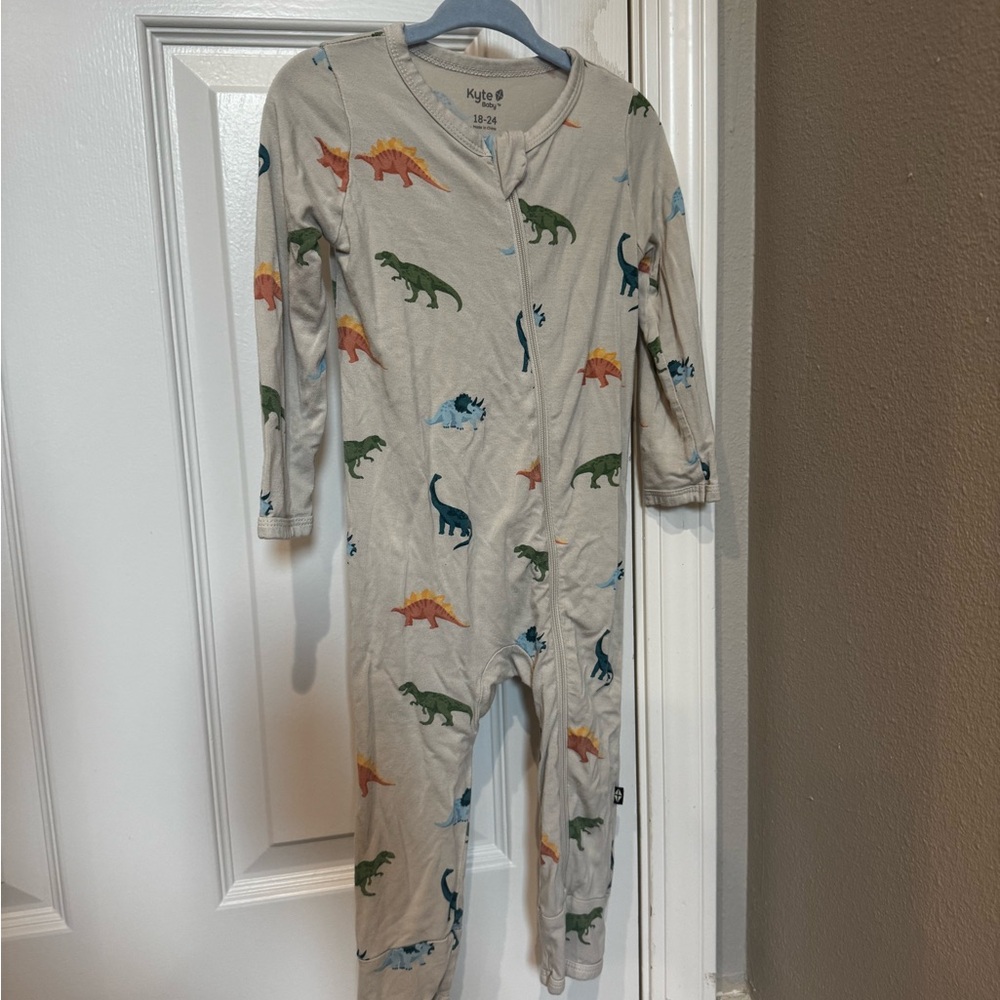 Kyte BABY Ecru Dinosaur Print Kids Zip Romper